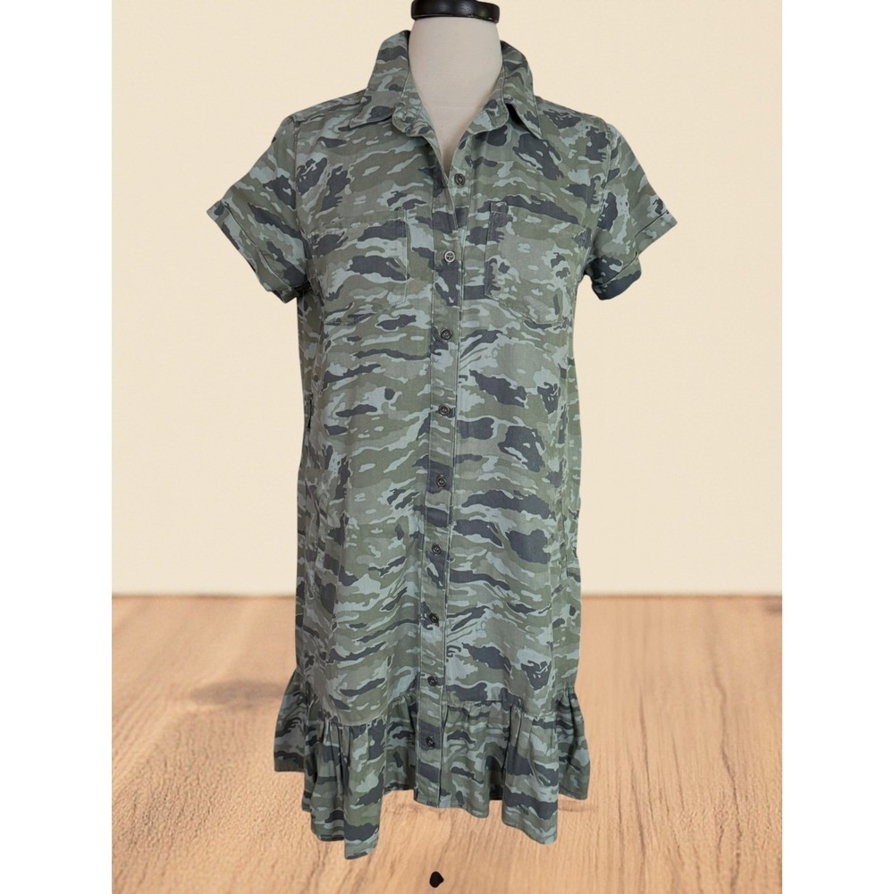 Aqua Brandโ Bloomingdale Dress Sz xS 41" Bust 100% Tencel Camo Ruffled w Pockets